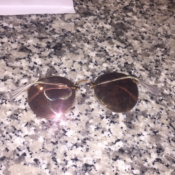 Circle Raybans - Picture 4 of 6